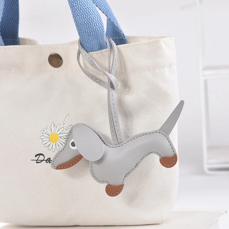 Fashion PU Leather Dachshund Bag Pendant Cute Puppy Key Chain for Women Colorful Standard Dachshund Dog Car Keychain Accessories