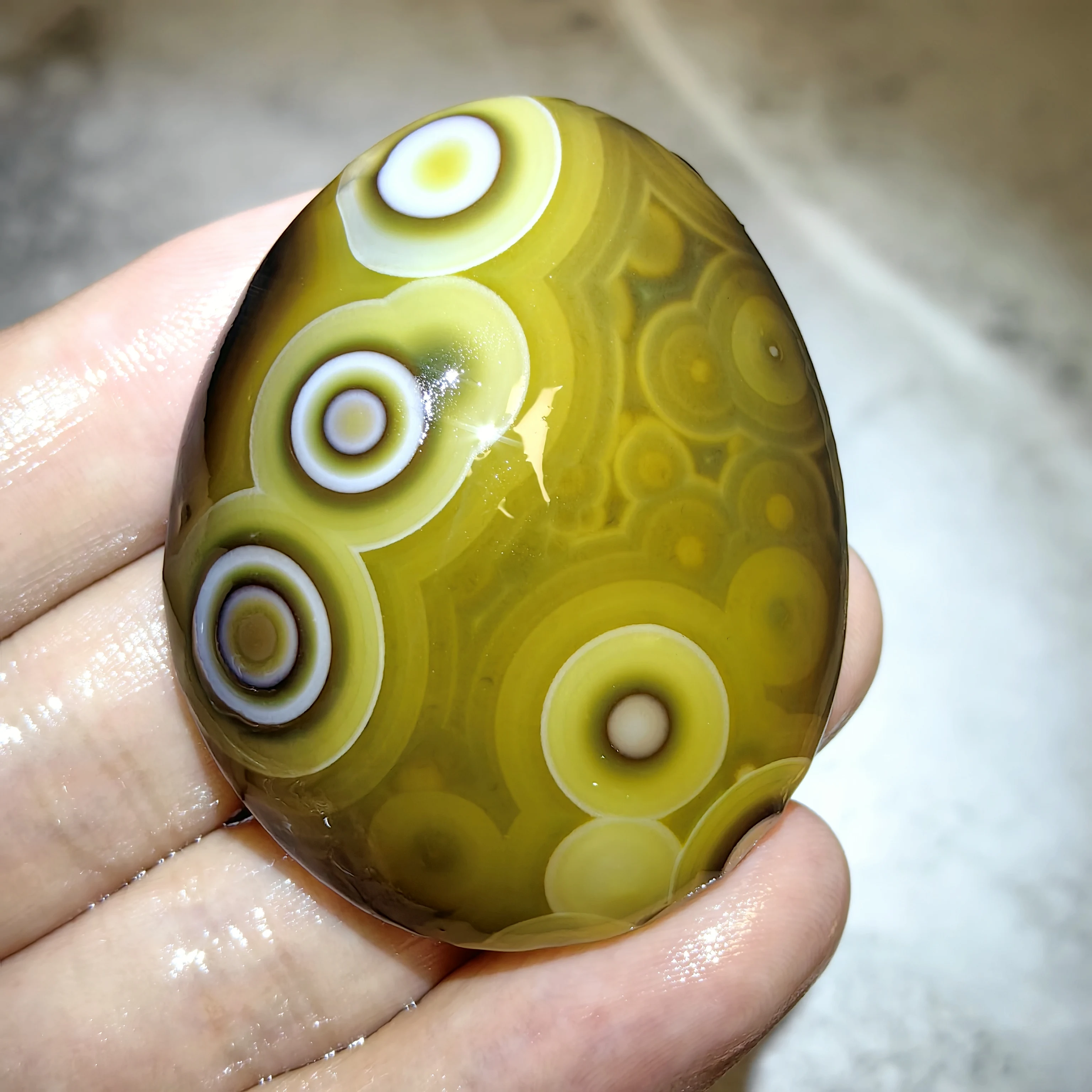 Pure Natural Gobi Eye Exture Agate Rough Palm Stones for Good Luck DIY Home Decoration Gem Jewelry Amulet Ornament