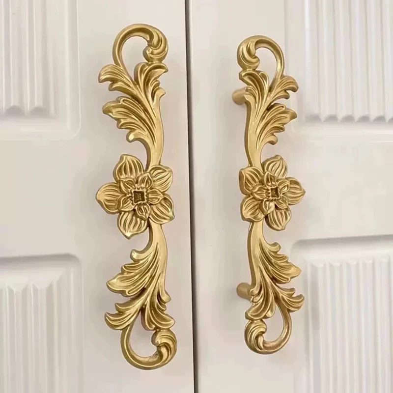 Luxury Style Carved Wardrobe Handles Golden Floral-Shaped Decorative Handles Metal Dresser Drawer Knobs Home Hardware Decoration
