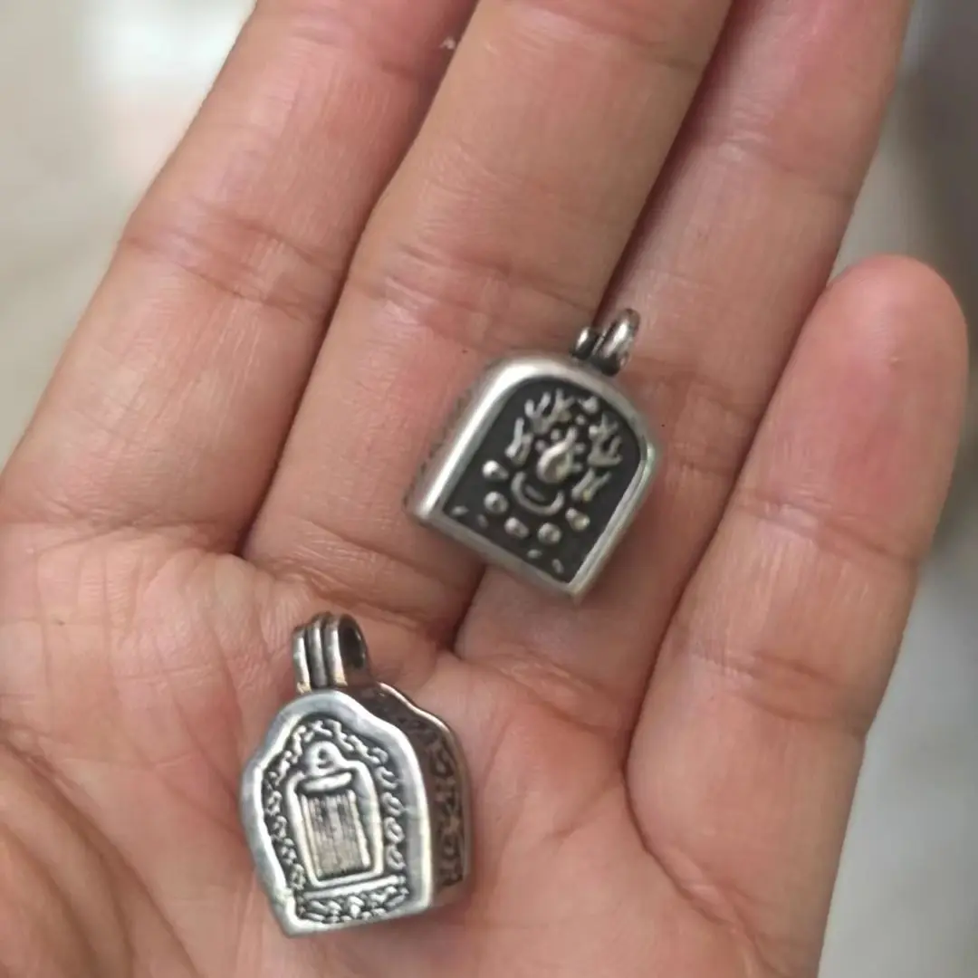 10pcs/lot typical copper boutique Tibetan element pendant A thousand-year-old amulet relic left over from Buddhism Old objects