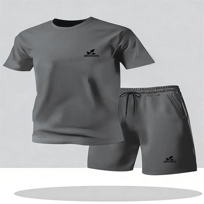 

New men's summer round neck short sleeved shorts set fashionable short sleeved T-shirt men's clothing sports and leisure set