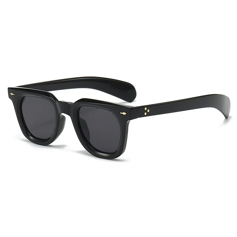 Ins beliebte Frauen quadratische Sonnenbrille Männer Vintage Nieten Punk weibliche Farben UV400 Mode männliche Sonnenbrille