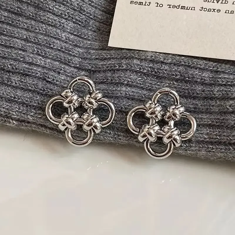 

Real 925 Sterling Silver 18K Gold Hollow Knot Clover Stud Earring for Women Minimalist Fine Jewelry Trendy Plant Accessory