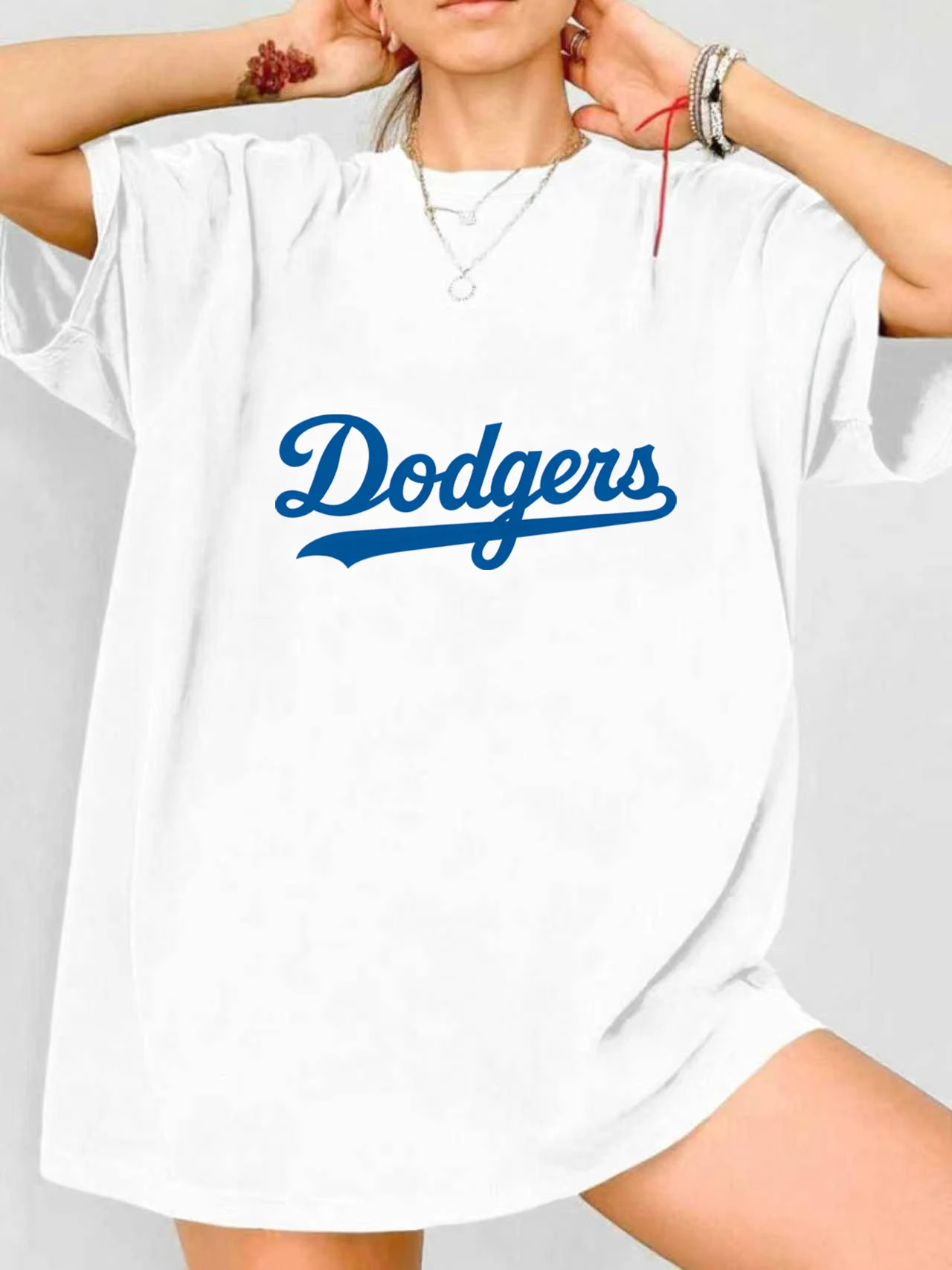 

【JYDX112319】Женская футболка больших размеров с английским принтом, круглым вырезом, летняя, повседневная, с короткими рукавами, в уличном стиле, универсальная.