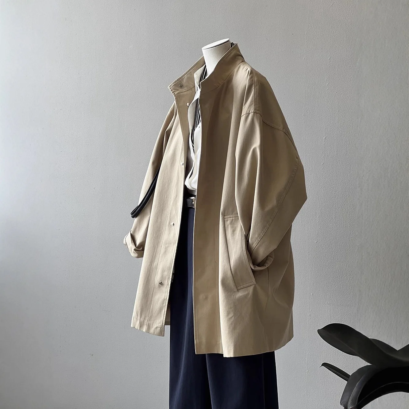 

Спецодежда в японском стиле, куртка с воротником-стойкой, женская весенне-осенняя новая свободная длинная тонкая качественная куртка, корейская версия