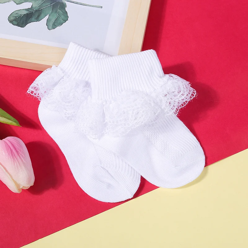 Chaussettes à volants en dentelle de coton pour nouveau-né, joli, à œillets, froufrous, baptême, rinçage, robe, fête d'anniversaire