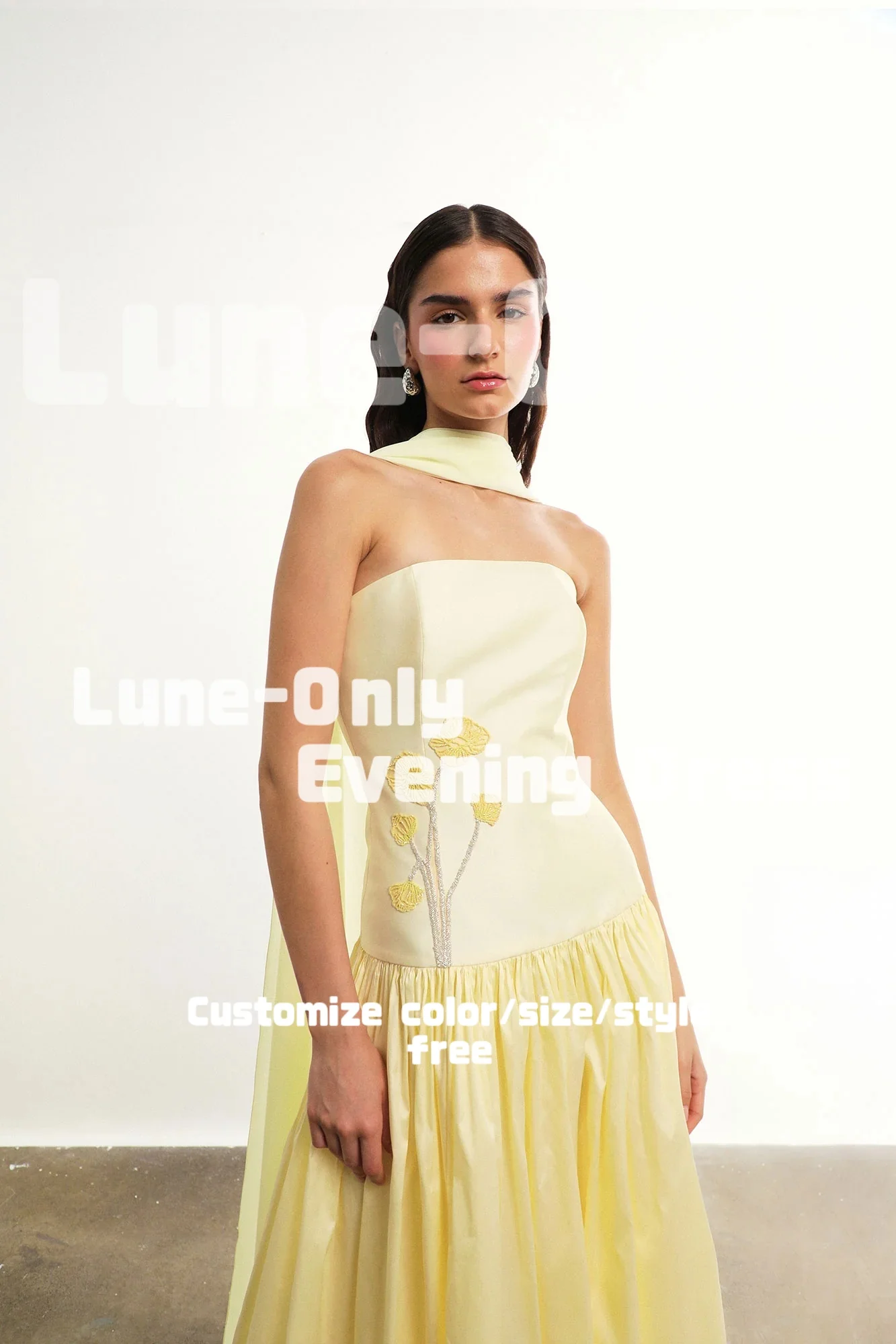 カスタマイズされた甘い黄色のビーズフラワー女性用イブニングドレス、ドレープロングスカーフ、エレガントなパーティーガウン、プロムフォーマルドレス