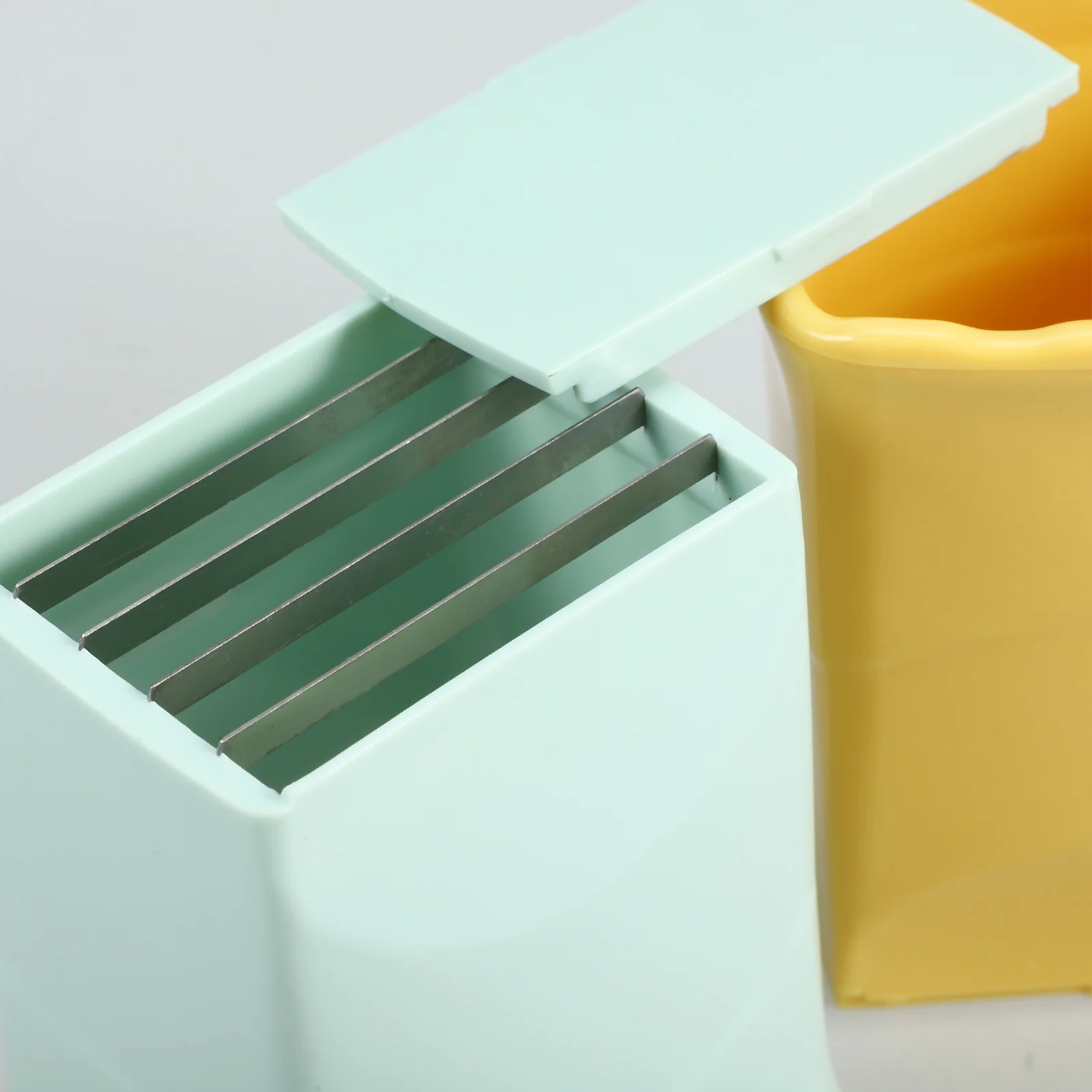 

1 set Fruit Slicer Multi-Functional Kitchen Gadget For Apple Strawberry Orange Portable Vegetable Cutter Handheld Slicer Metal