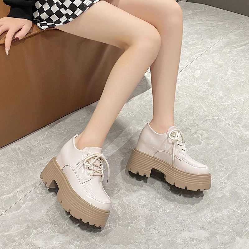 

Women Patent Learther Platform Sneakers 10CM Wedge Heels Ladies Autumn Chunky Sneakers Pumps Woman Non Slip Super Thick Shoes