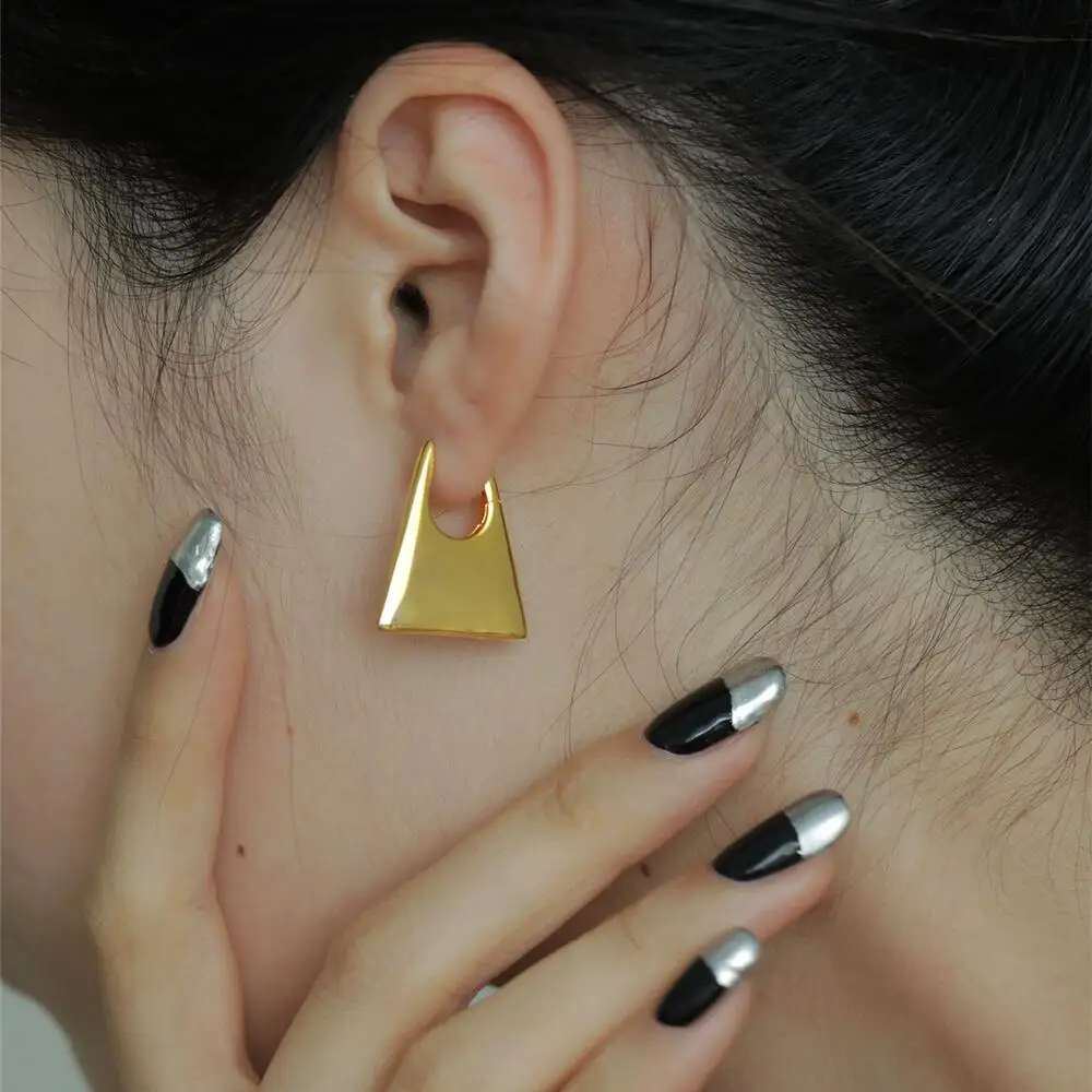 2024 Vintage Gold Color Geometric Earrings For Women New Design Luxury Trapezoidal Drop Earring Jewelry Simple Daily Accessories