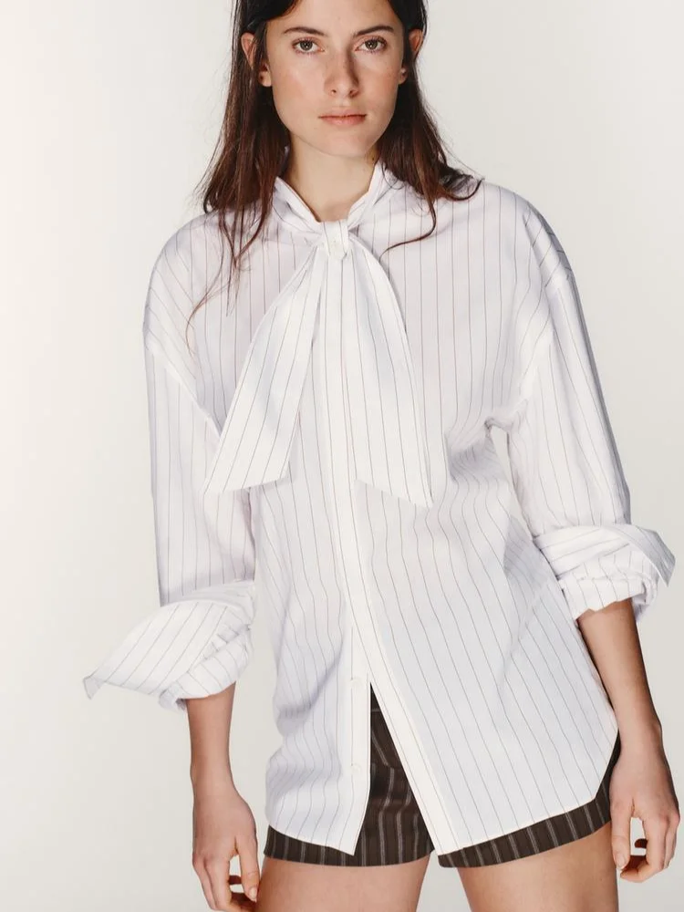 

White Checkered Scarf-neck Shirt Women Fashion Single Breasted Long-sleeved Loose Short Shirts 2026 New Lady Casual Daily Outfit