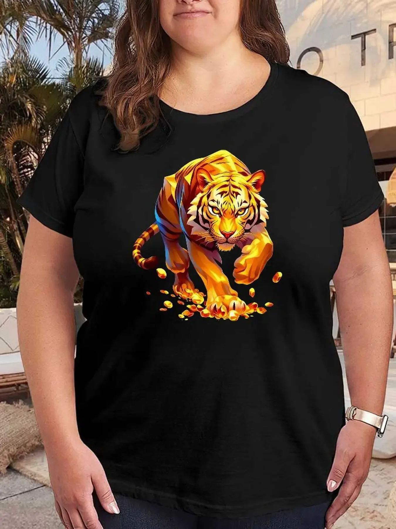 Golden Tiger Graphic T Shirt Women Fashion Casual Short Sleeve Stretchy Tees Plus Size Loose Fit Summer Printed Tops Clothes
