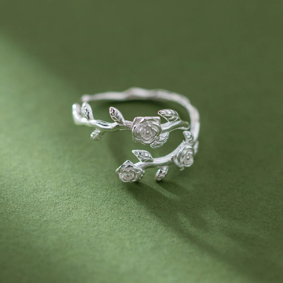 Luxus-Schmuck aus 925er-Sterlingsilber mit Rosenzweig ​ Verstellbare Ringe für Frauen, Dating-Ring, wunderschöne, elegante Accessoires, Schmuck