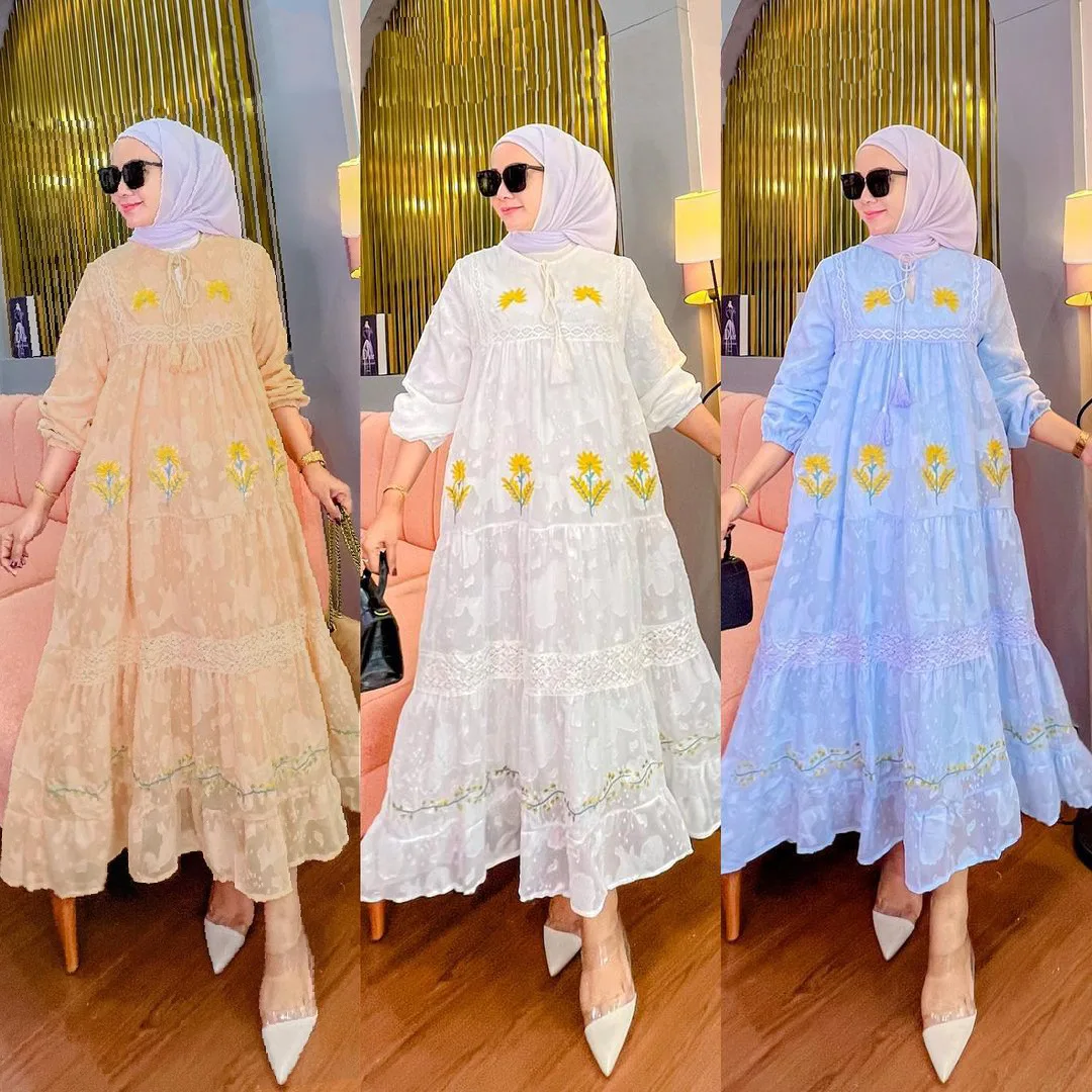 

Women Muslim Abayas Dubai Turkey Islam Clothes Casual Middle Eastern Embroidered chiffon Lace-up Stylish Dress Long Skirt Dress