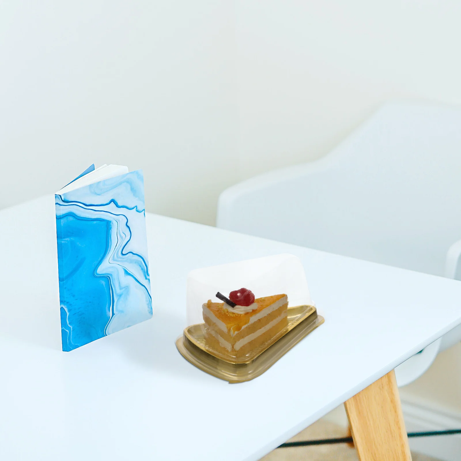 

100Pcs Cake Packaging Boxes Safe Healthy Material Multipurpose Pastry Containers Transport Storage Dessert Shops