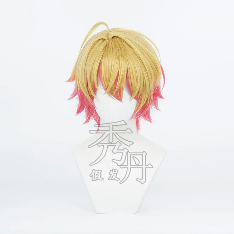 الطفل الذي أقدمني، أكوا أيكواي، يرتدي شعر مستعارًا كوسبلايً مع درجة مزدوجة الطبقات وفروة رأس واقعية.