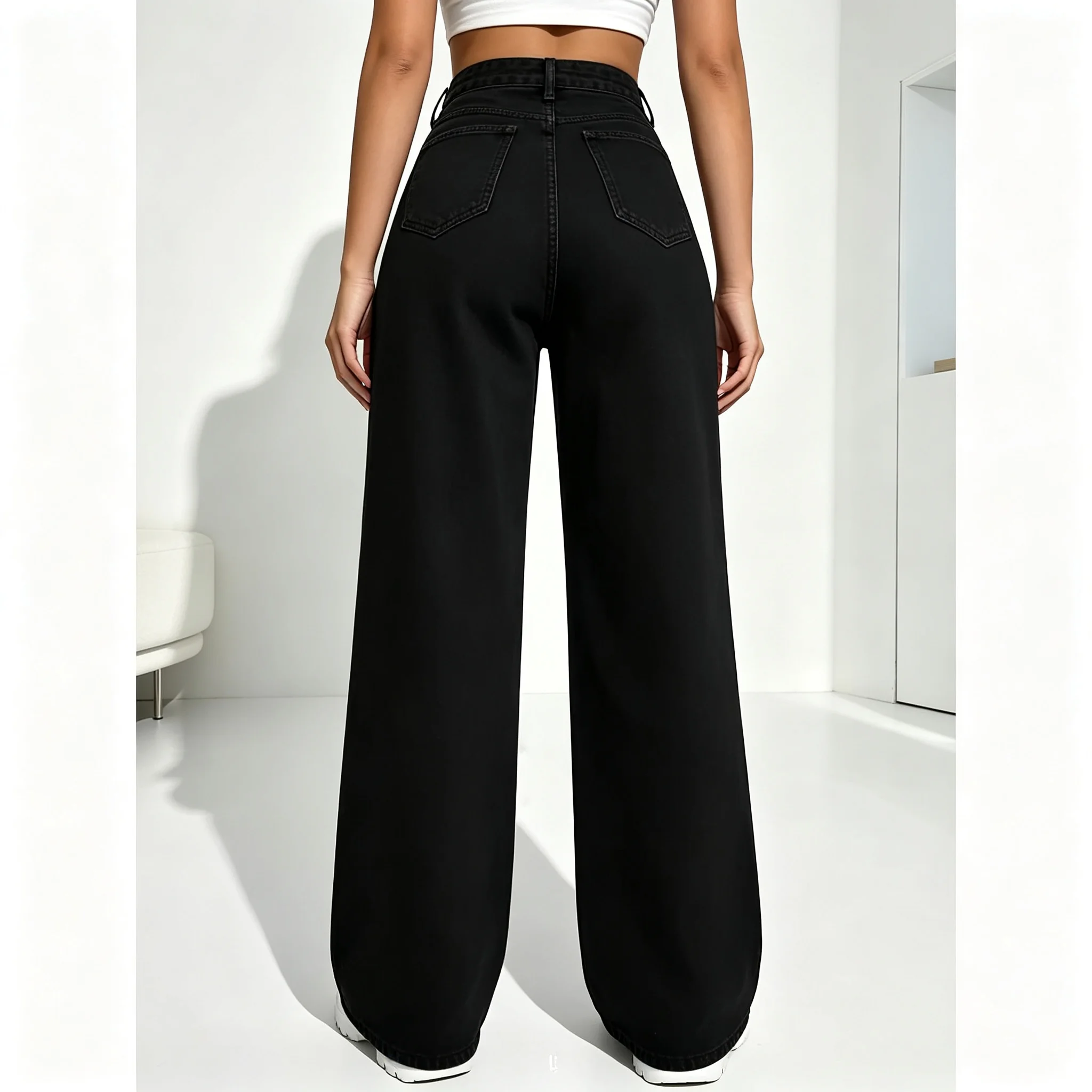 Women's straight black bottom flash diamond decorative jeans, casual and versatile, slim and slim.