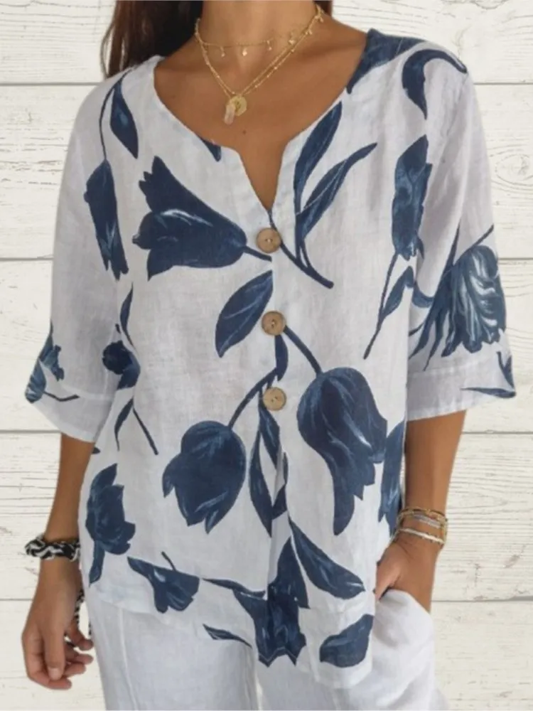 

Shirts New Floral Print Women Three Quarter Sleeves V-neck Buttons Elegant Vintage Casual Loose Commuting Pullover Lady Blouses