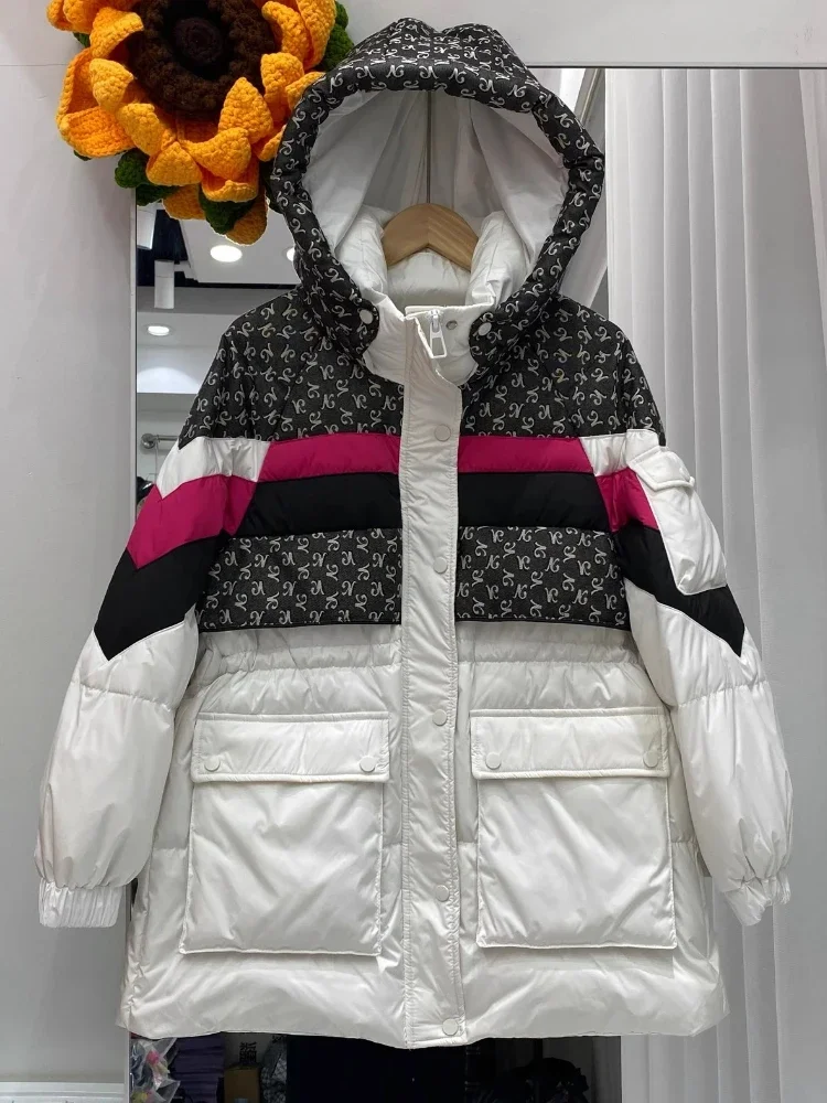 Piumino addensato di media lunghezza piumino invernale da donna nuovo con cappuccio a contrasto colore moda sciolto oversize Casual bianco piumino d'anatra