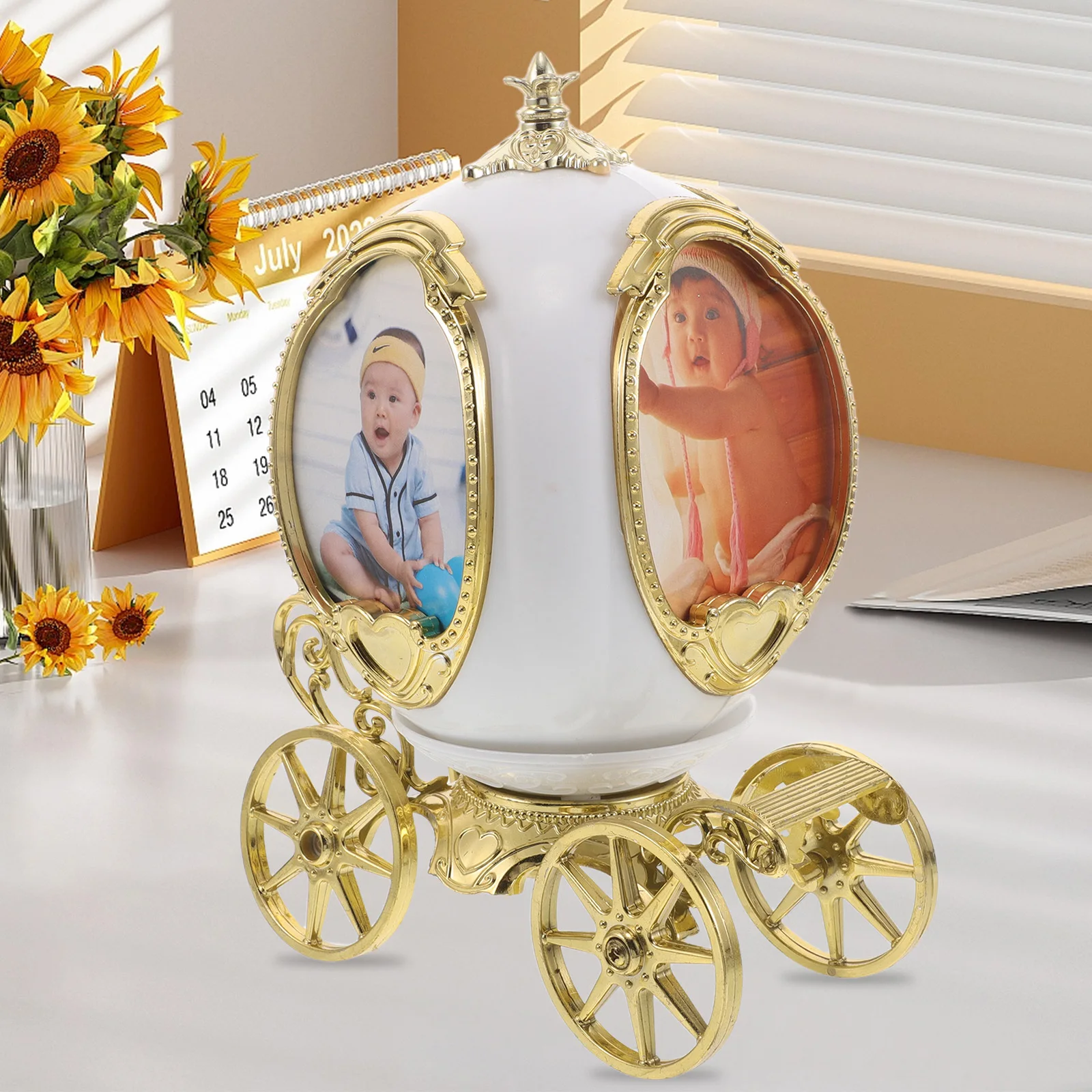 

Rotating Pumpkin Carriage Music Box Vintage Desktop Photo Frame Picture Display Frame for Birthday Christmas Halloween