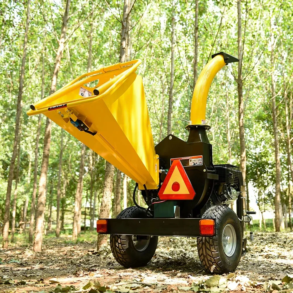 Trailer Mounted Self Feeding 15HP Wood Branch Cutting Chipper Shredder Machine With Ducar B&S Gasoline Engine