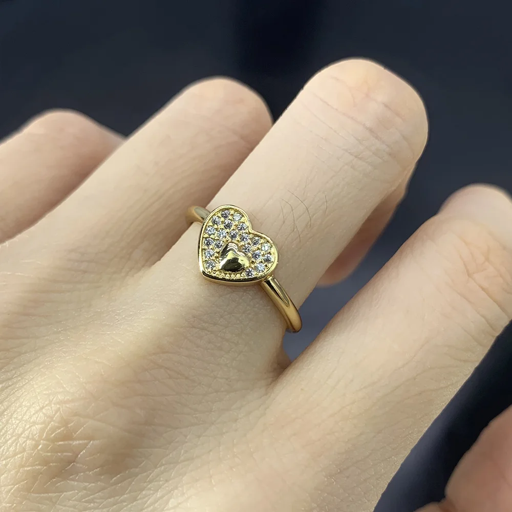 Unique Women\'s Ring Heart Shape Korean Style Micro Inlaid Zircon Delicate Simple Gold Color Wedding Rings Kpop Accessories R763