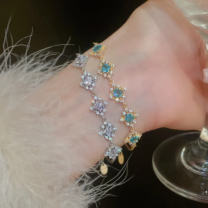 

Ultra-Sparkling Zircon Diamond-Cut Flower Bracelet - French Vintage Luxurious Statement Jewelry