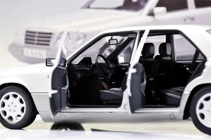 Autoart 1:18 e320 w124 E-KLASSE simulação de limousine edição limitada todo aberto liga metal estático modelo de carro brinquedo presente