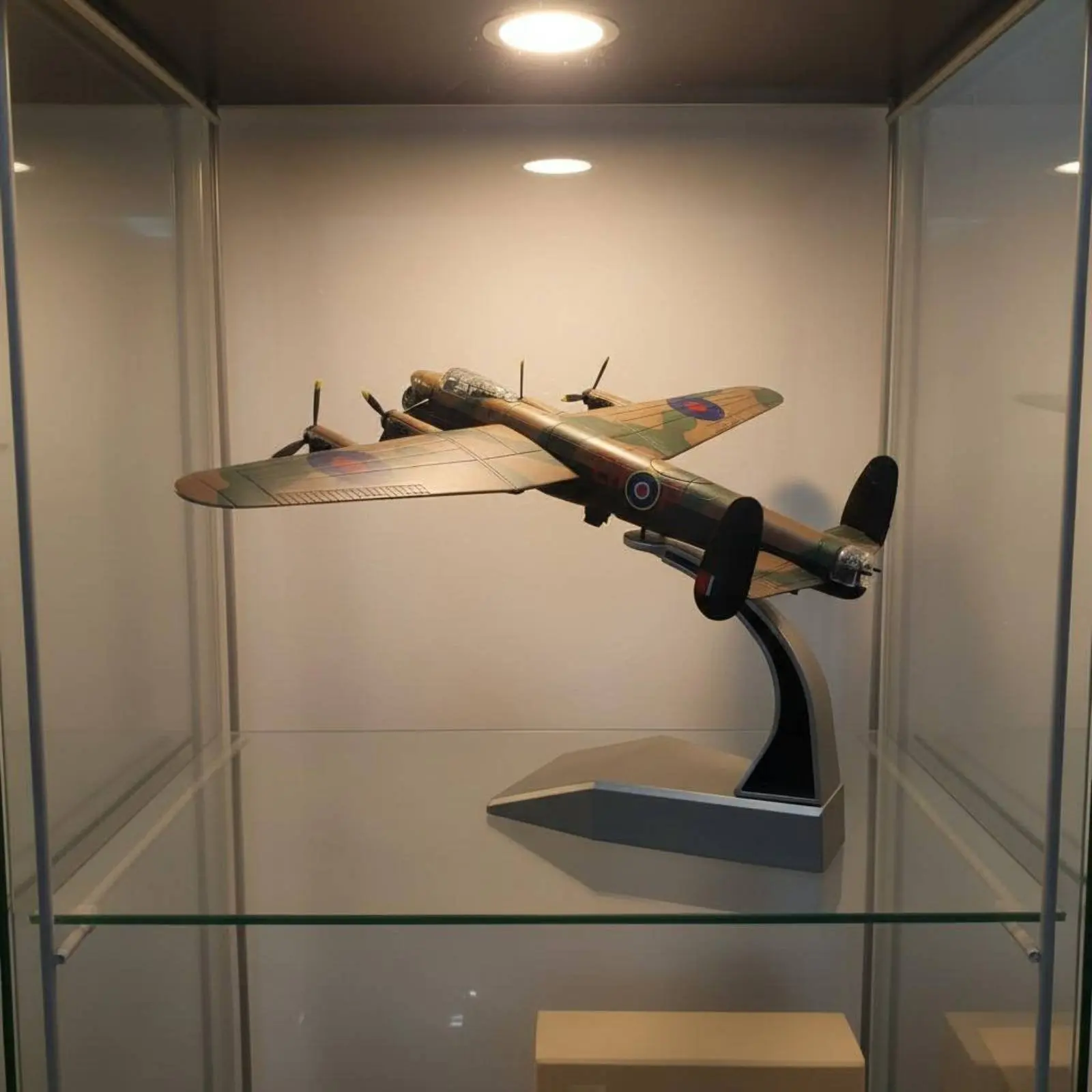 

Avro Lancaster Model Alloy Body Lancastrian Warplane Model Metal Airplane Model High Intricate Die-Cast Plane Detailed Paint