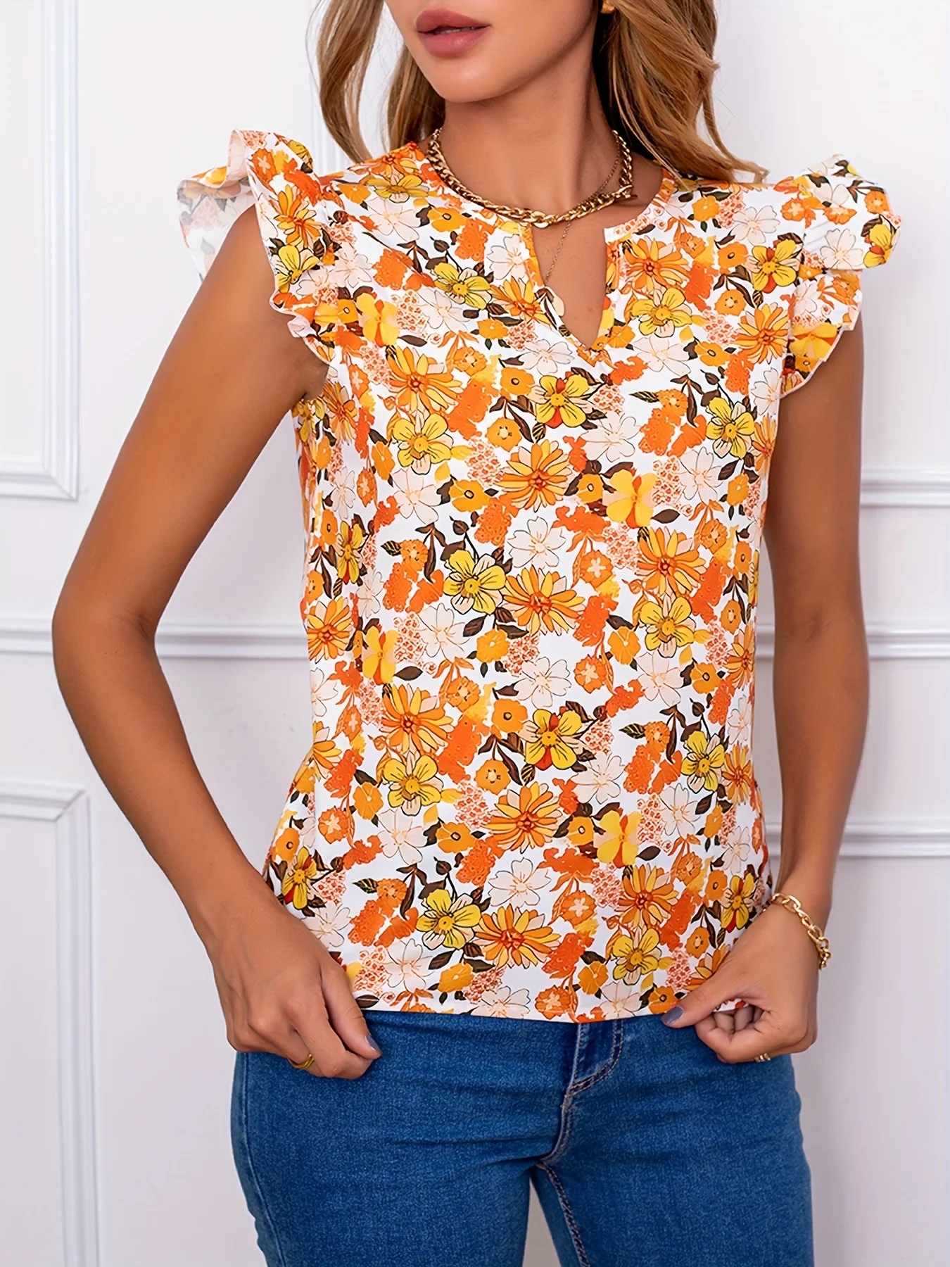 Romantic floral new shirt with cute floral print V-neck women\'s shirt