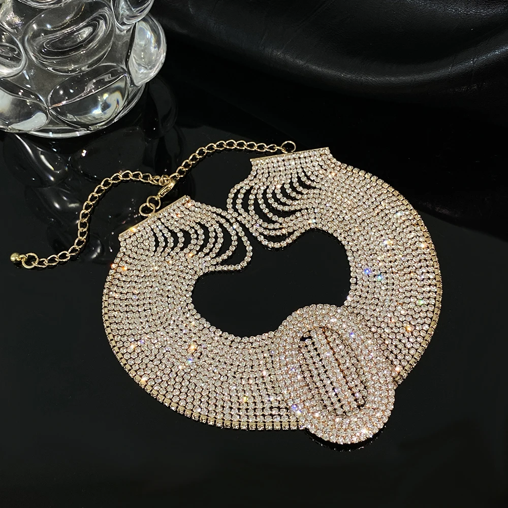 

Luxury Layered Shiny Crystal Oval Pendant Chokers Necklaces for Women Rhinestone Chains Necklaces Bling Wedding Party Jewelry