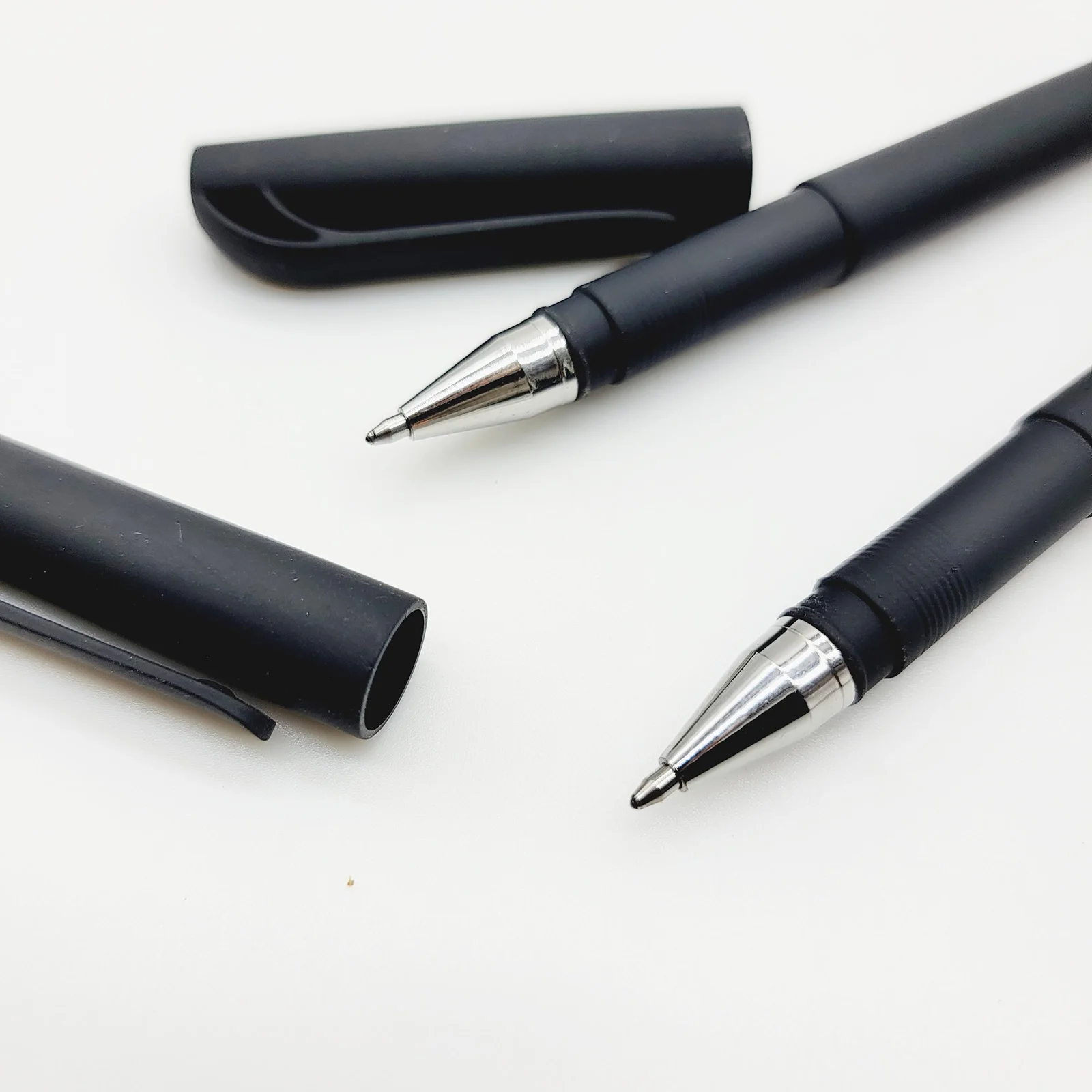 Invisible Ink Magic Pen for Cards -  Heat Sensitive Disappearing Magic Vanishing Pen Tricks Close Up Stage Magic Performance