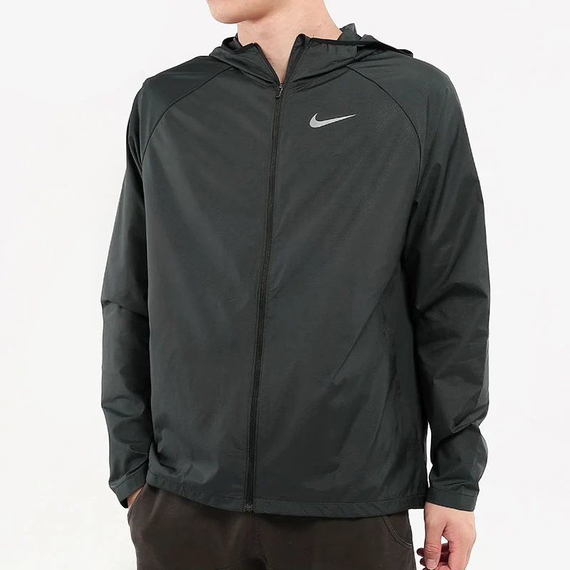 

Официальная мужская спортивная тканая ветрозащитная куртка Nike для бега и тренировок с капюшоном BV4871