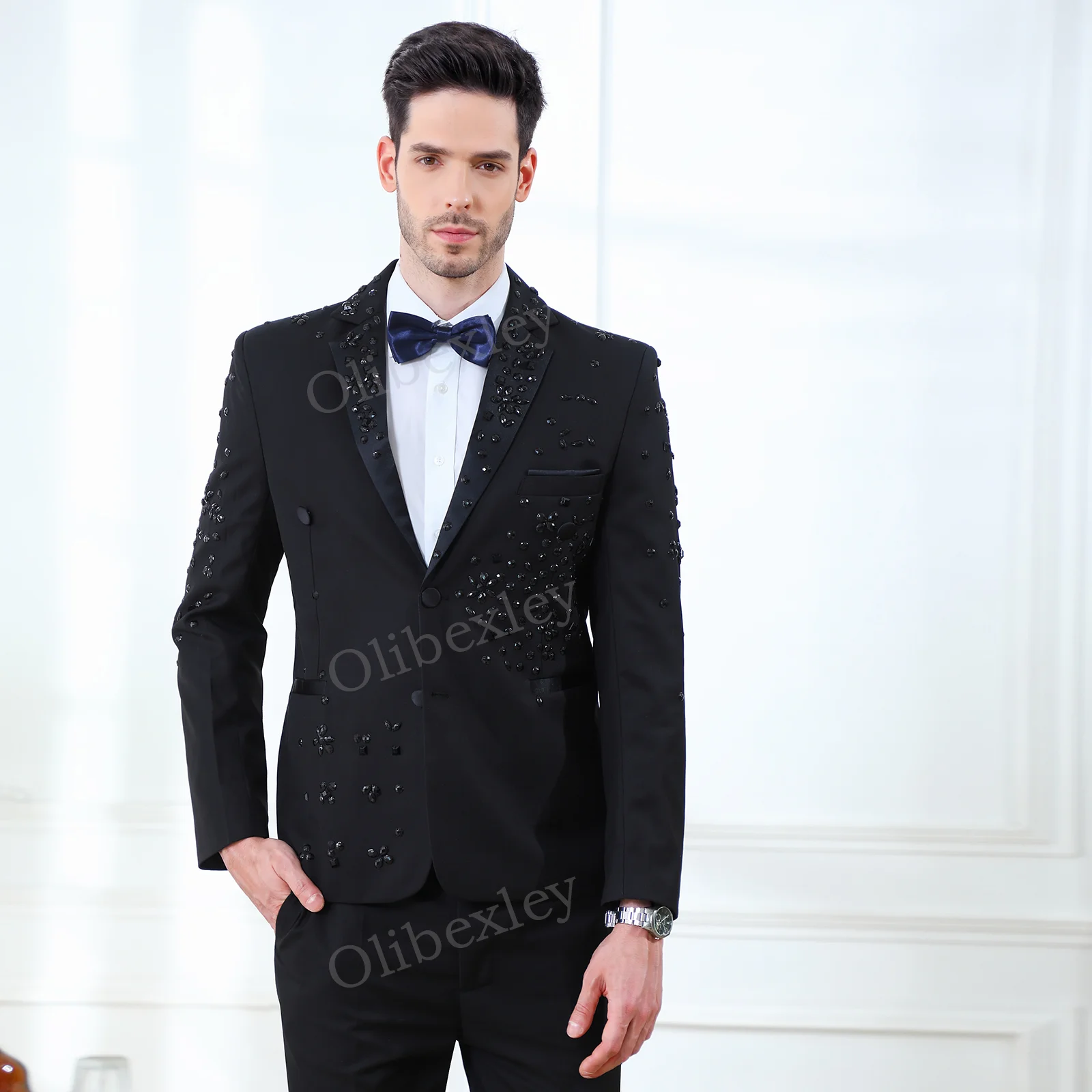 

Luxury 2 Pieces Single Breasted Men's Suits Classic Fit 2 Button Suits Tuxedo Blazer for Wedding Groom Business Dinner Prom