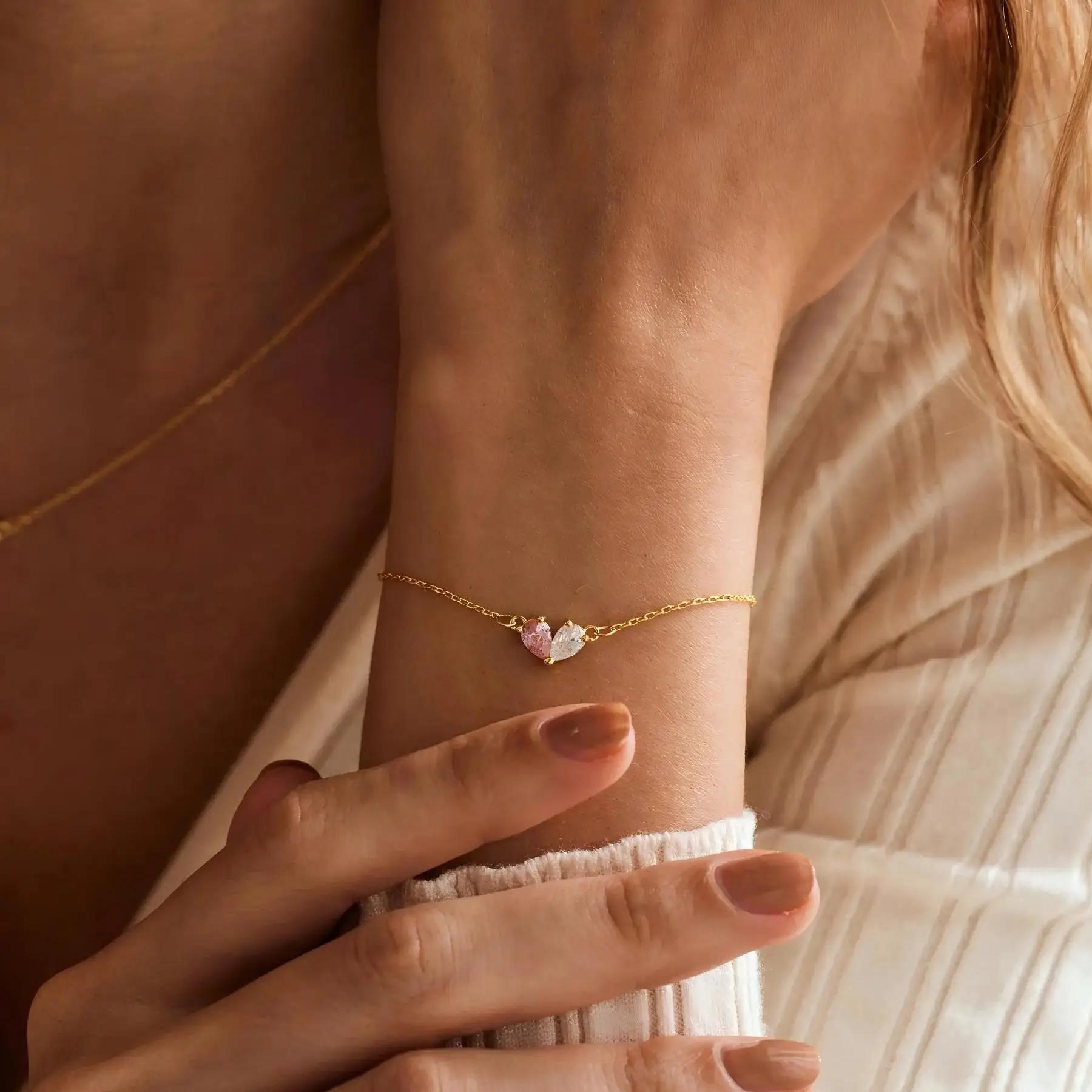 

Браслет с камнем в форме сердца на заказ, 2 камня, сварные вместе, персонализированный подарок для пары для ее дружбы, ювелирные изделия из нержавеющей стали