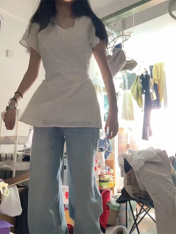 

Новая женская летняя рубашка в корейском стиле с V-образным вырезом и коротким рукавом, белая, приталенная, для офиса и повседневной носки