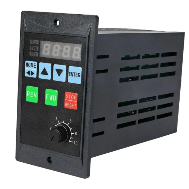 Single Phase 220V Input Three Phase Output Frequency Inverter 750W 1.5KW VFD Motor Speed Controller Fan Water Pump Speed