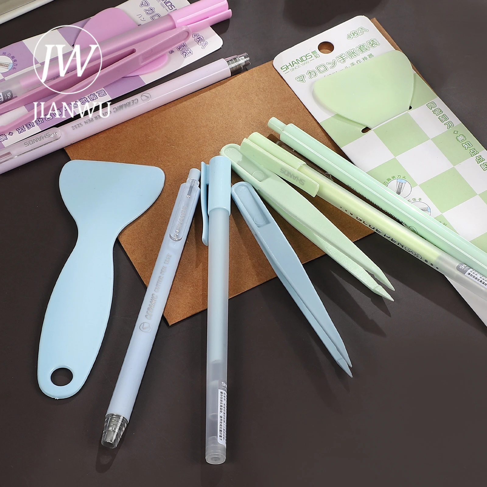 

Набор канцелярских инструментов Jianwu KD-S628