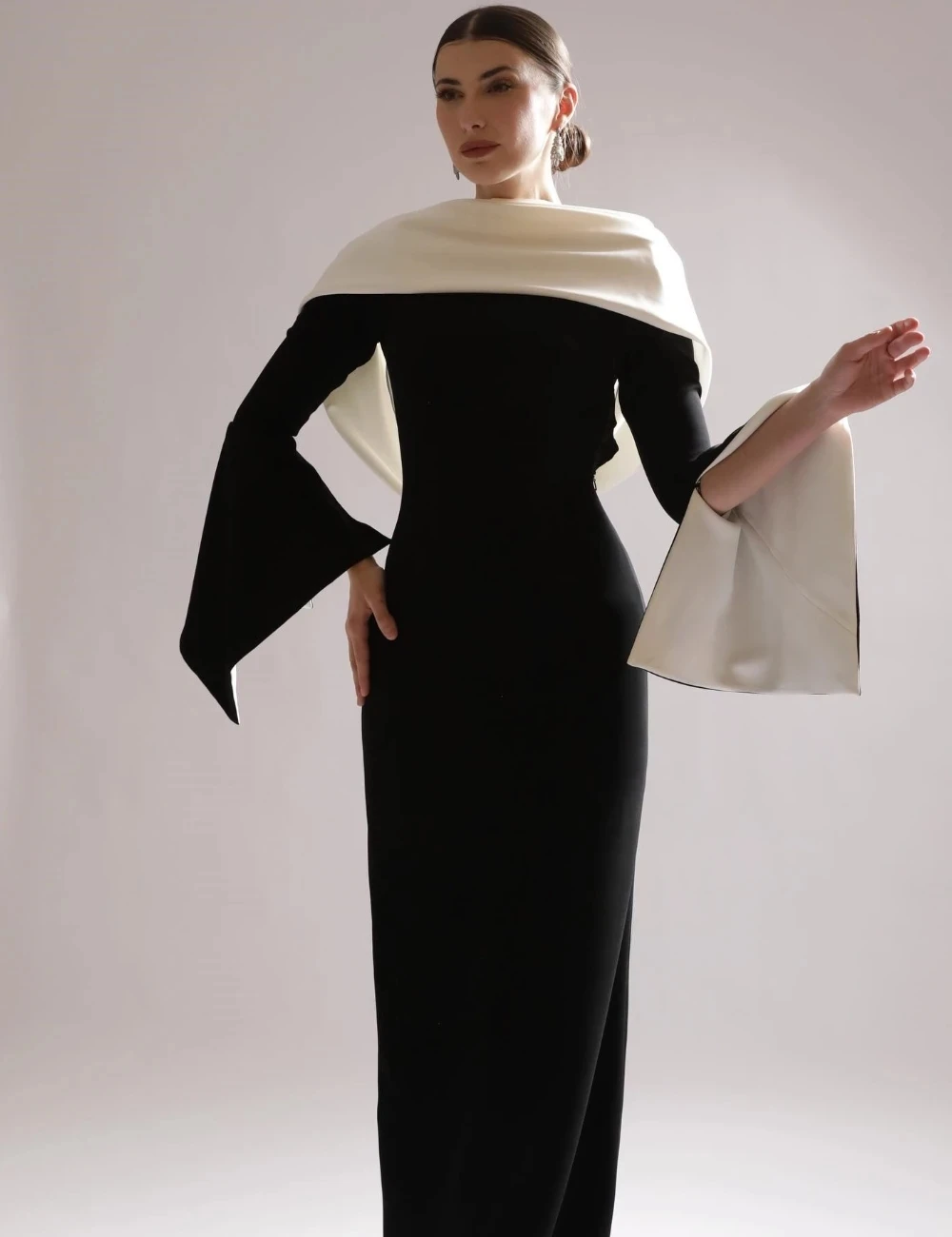 Zwarte formele lange mouwen op maat gemaakte gelegenheidsjurk Avondjurken Pastrol Unisex Jersey Retro Dubai Saoedi-Arabisch Prom op maat