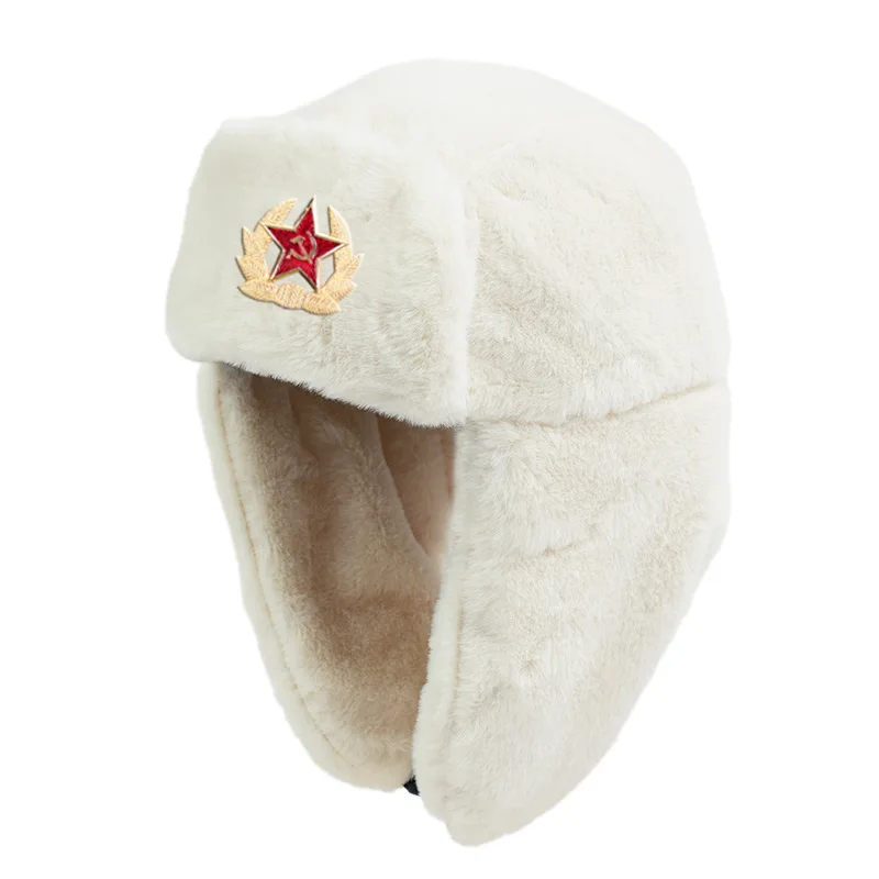 قبعة Lei Feng دافئة من القطيفة بلون سادة مع آذان القمح الذهبية وشارة النجمة الحمراء قبعة شتوية عصرية رائعة