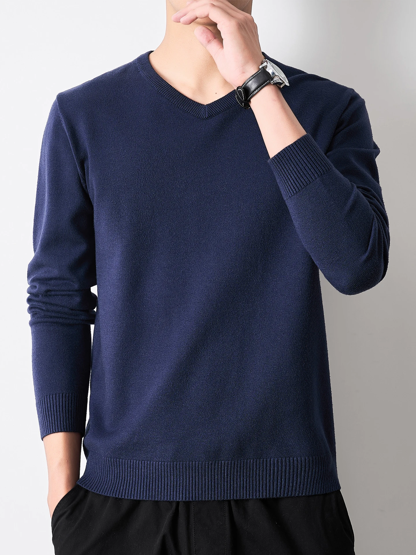 

Мужской вязаный длинный свитер Sve V-Ne Thi Warm Pure Color Base Layer irt Soft Polyester Blend Autumn Faion Basic Sle