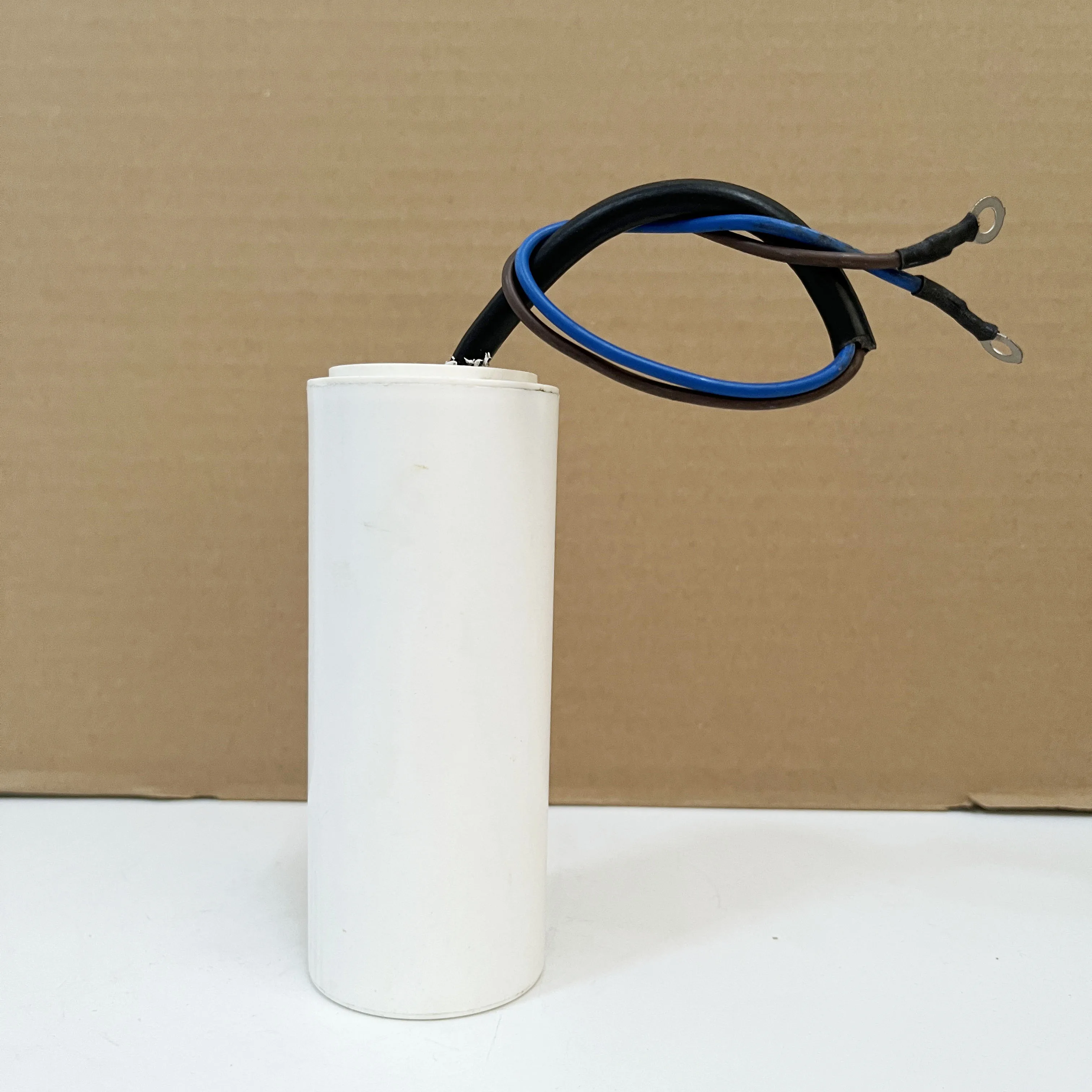 CBB60 70uf 450V AC50/60Hz -25/70/21 two wires pallial line cylindrical capacitor.