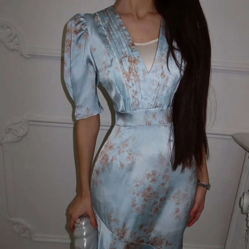 Damen Blumen-Meerjungfrauenkleid Elegantes V-Ausschnitt Plissiertes Puffärmel Satin Abendkleid Langes Bodycon-Kleid für Hochzeitsgäste – Detail 12