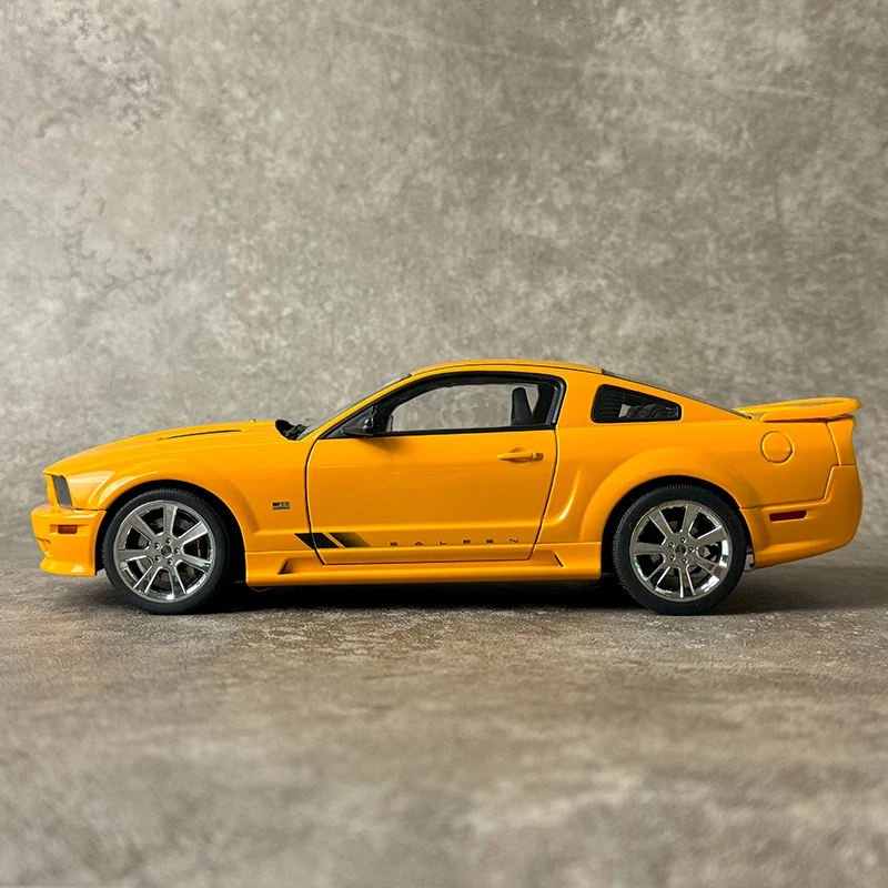 AUTOART 1/18  SALEEN  MUSTANG  S281  (ORNAGE) Sports car Car model Static ornament Metal material Send to a friend Holiday gift