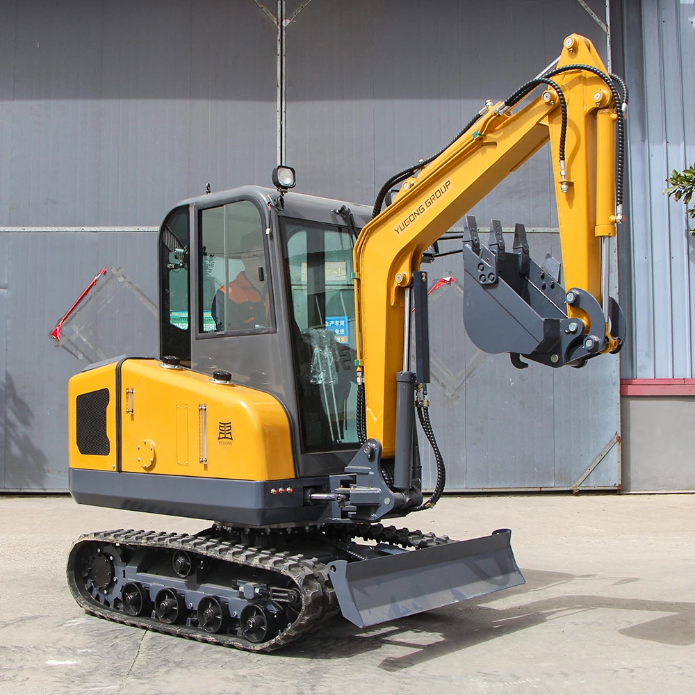 กําหนดเองราคาถูก 2.5 ตันรถขุดขนาดเล็กดีเซลพร้อมสิ่งที่แนบมาขุดตีนตะขาบสําหรับรถขุดไฮดรอลิกในสวน