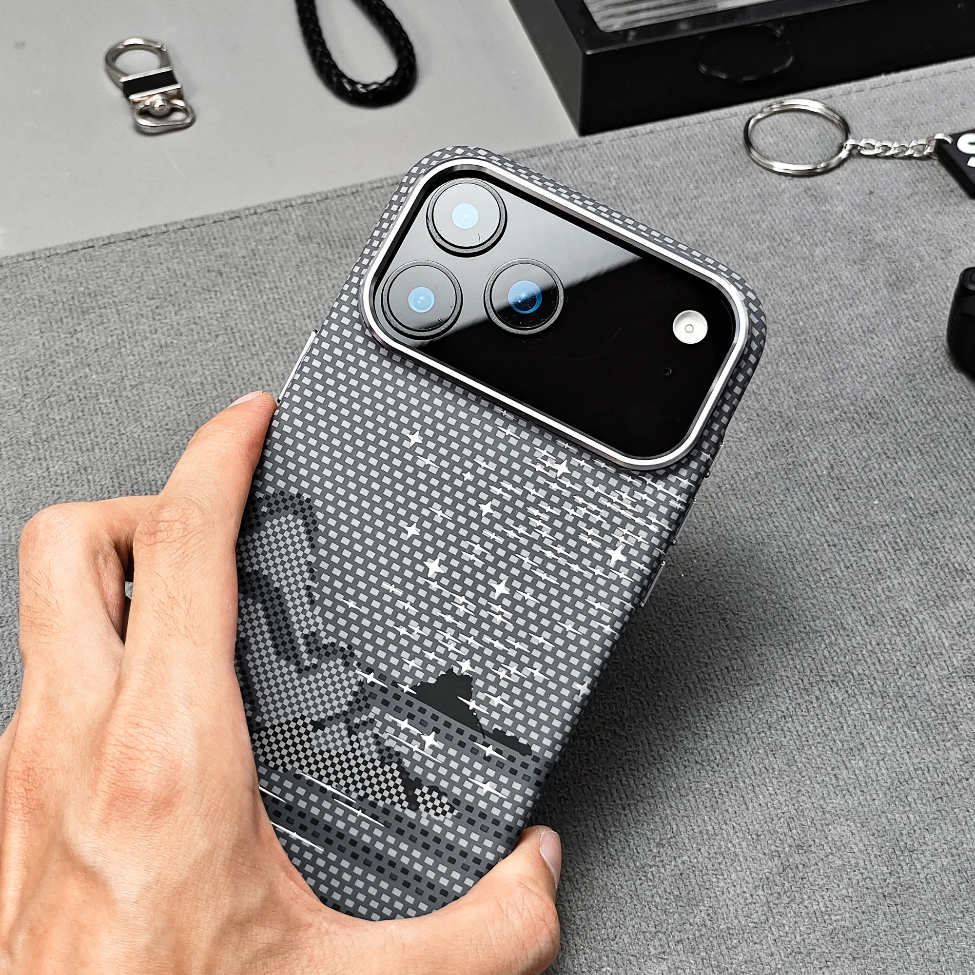 Fashion Luxury Carbon Fiber Texture Slim Skinn Feel Case For iPhone 18 Pro Max 15 16 17 Pro for Magsafe Shockproof Protect Cover - view 3