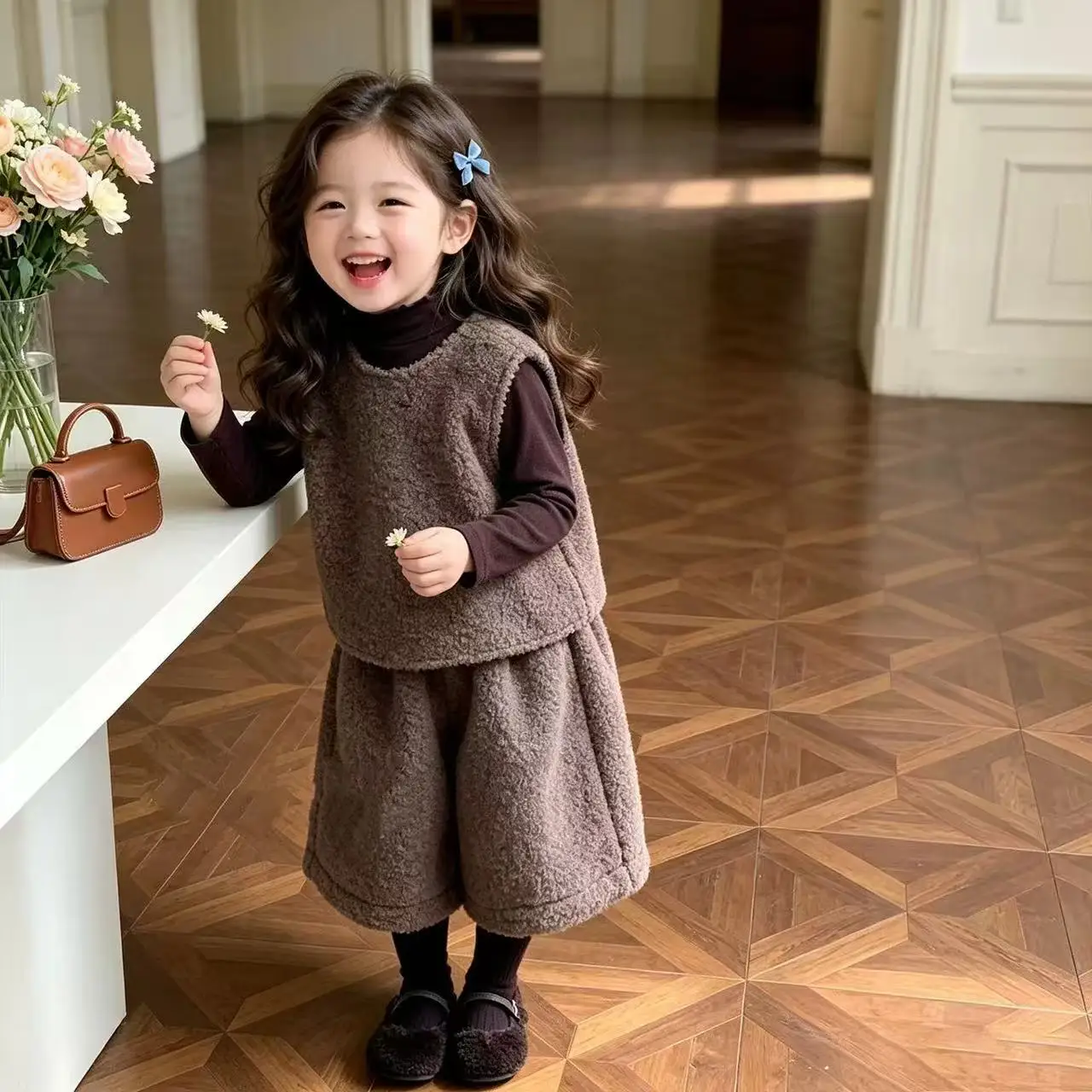 Girls' Spring and Autumn Lamb Wool Set Children's Super Beautiful Vest Bottom Shirt Wide Leg Pants Korean 3- Piece Set