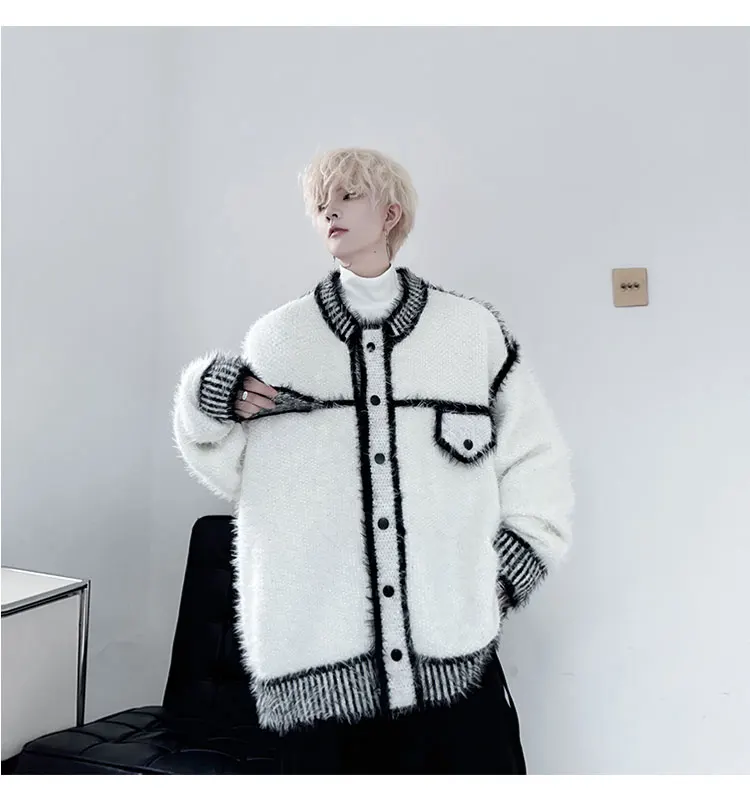 2024 Winter Personality Handsome Black White Contrast Color Jacquard Small Fragrant Loose Cardigan Knitted Tops Men's Sweaters