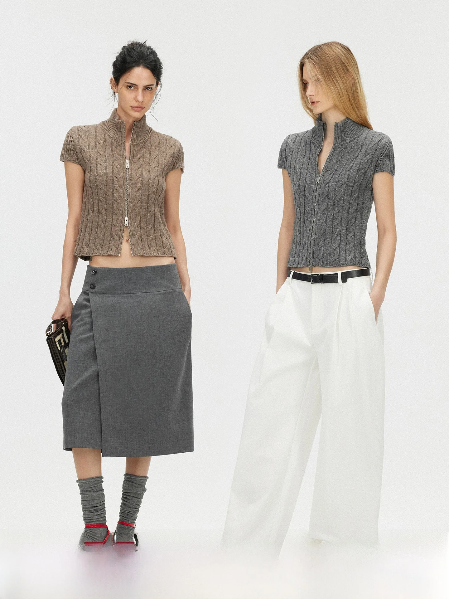 

Вязаный шерстяной кардиган на молнии с воротником-стойкой и узором «косы», женский, приталенный, весна 2026 SAUMPLE STUDY SYMP