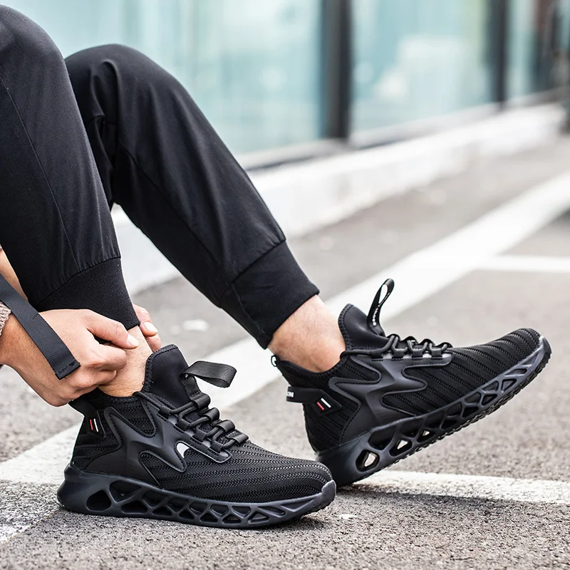 安全靴 スチールトゥブーツ メンズ 快適な作業靴 耐衝撃 落下防止 ワークスニーカー 保護ブーツ